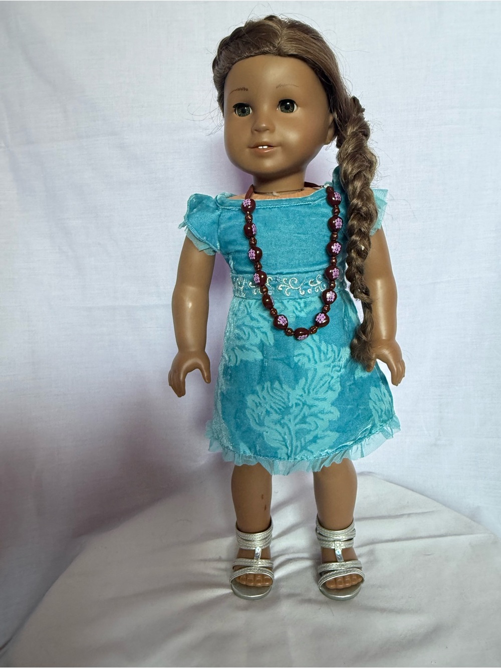 American Girl Doll Kanani Akina GOTY 2011 in Discontinued Kanani Party Outfit